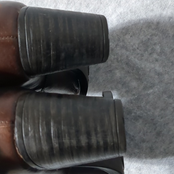 Born Olivia brown Leather Ankle Booties Size 8 - Picture 6 of 9